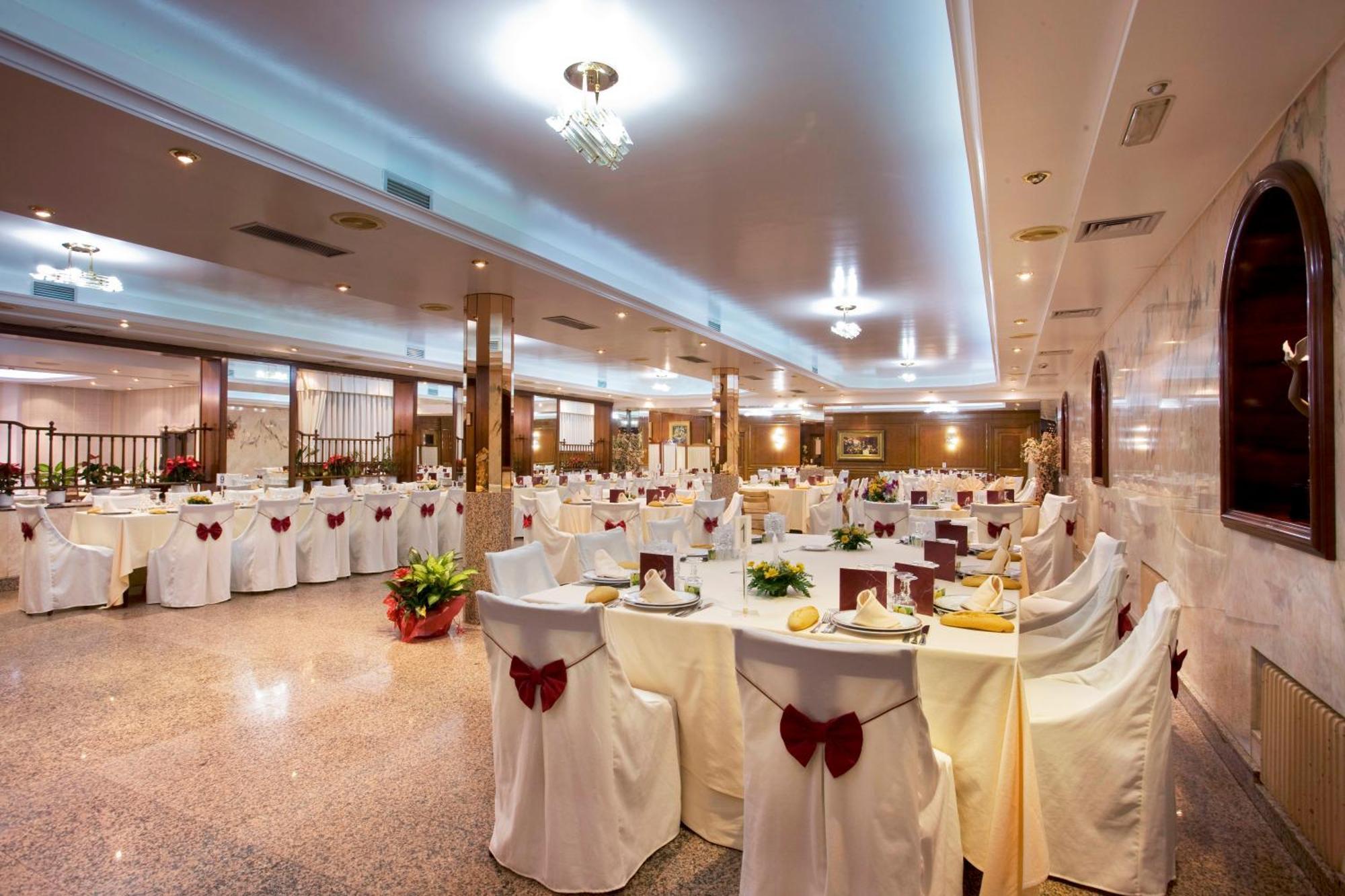 Hotel Marivella Калатаюд Екстериор снимка