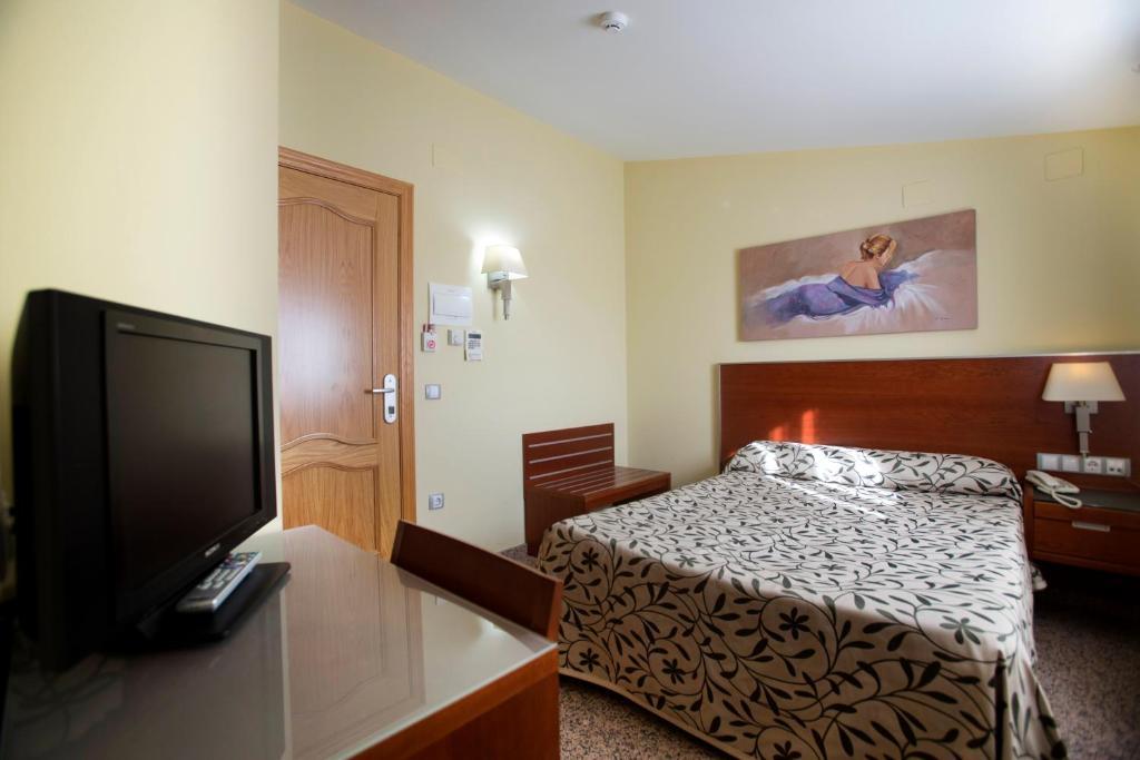Hotel Marivella Калатаюд Екстериор снимка